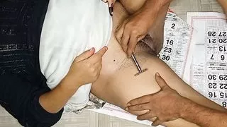 Kapal katne dukan ko manchelai bolayera usko puti safa garna lagayera tyo manche sanga chikyo