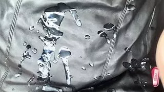 Sexy bitch in car jerking