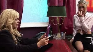 Tammy and Alicia Rhodes fuck their pussies with sex toys