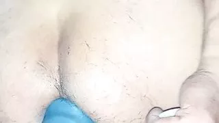 Fetter Dildo um Rdlsr Loch weit zu dehnen