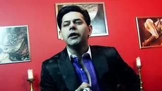 Aline and Pipa Dee are two blondes who are experts in group