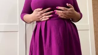 I show the audience how my pantyhose look without panties. fucking wet pussy