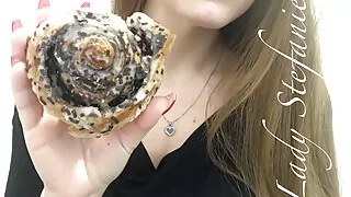 PREVIEW: Lady Stefanie - Eat From My Feet