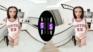 TmwVRnet - Lola Heart - Naked cutie orgasms in the kitchen