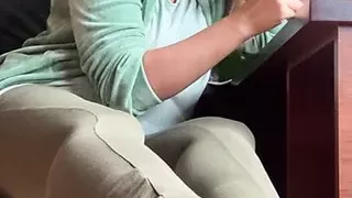 Feet ignoring session. Look at my feet in nylons