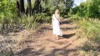 A stranger fucked and lowered into a hot wife vika