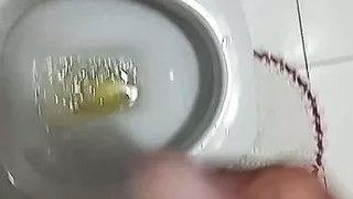 pissing 2