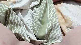 Fresh shaved pussy Jennagreek very horny