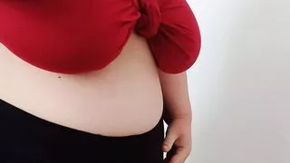 Ssbbw My big body trying to fit in tight shorts