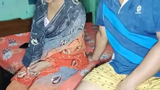 Indian bengali pati nahi tha ghar pe usi bahane mera pati ki bara vai aya tha mera sath bat karne or mujhe majese choda