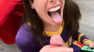 (Freeuse) Cheerleader Tries Breath Of The Wild.... Gets Facialed By Step Brother