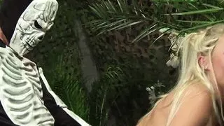 Milfs Cindy Behr and Jasmine Webb give free access to