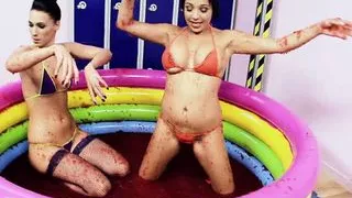 Tammie Lee and Romana Ryder satisfy the craving for fake