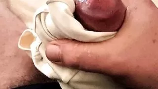 Handjob mit meinem Fetisch-Schlüpfer