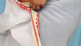 Hindi hot mom saree open video - Hot