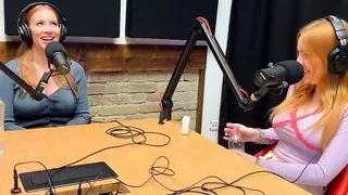 Scarlett Jones asks a fan why he buys her dirty panties!!!