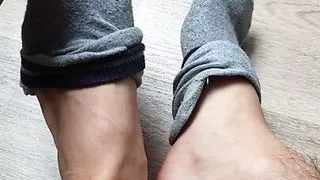 Take off my Socks again and show my Feet