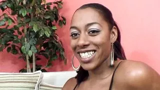 Ms Juicy is a busty ebony skin and has sex