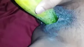 Pakistani bhabhi use cucumber and cuming part 1