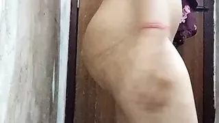 Kese desi bhabhi nangi hokr video banane lagti chudne k baad