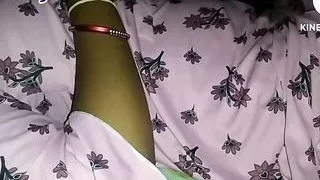 Bhai bahen Raat me masti desi sister fucking