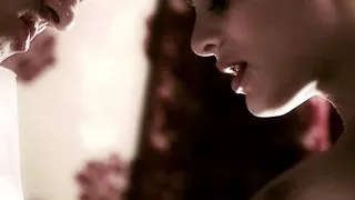 Erotischer Sex zweier verliebten bis zum Orgasmus