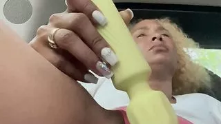Squirting in the car
