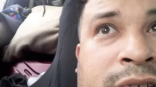 Red screen likes it when I pea in a cup! Wowee