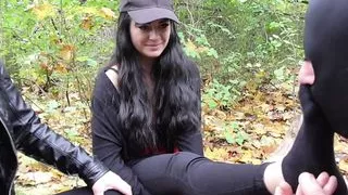 foot sniffing slaves