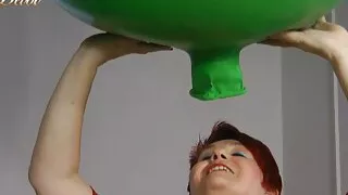 Mega balloon blow up