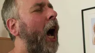 Toying her old hairy cunt before threesome