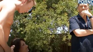 Teenage girl doing sex in unsafe zone with uncle.