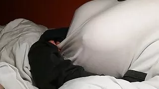 Yumi masturbates in quarantine (Strong orgasm)