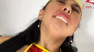 Lina Henao Dresses Up As A Wonder Woman To Dedicate A Squirt To Her #1 Fan