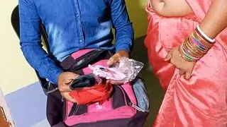 Bra salesman seduced bhabhi and fucked xxx HD porn in clear voice