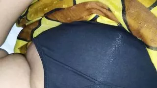 Sexy aunty rests when tired - scandel