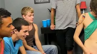 Twinks Timo Garrett and Robbie Anthony fuck hardcore in orgy
