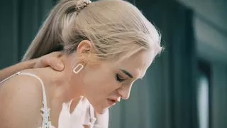 PORNFIDELITY Blonde MILF Vinna Reed Needs Cock