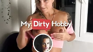 Kinky Arya_LaRoca Brakes The Ice With Her New Nieighbour By Riding His Cock - MyDirtyHobby