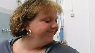 German BBW loves stuffing her blue dildo deep inside