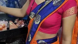 Desi bhabhi kitchen me khana bana rahi thi tabhi devar ne piche le bhabhi ki