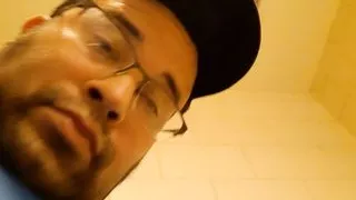 Lass mich die Vorhaut an meinem großen Schwanz für dich zurückziehen