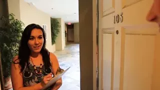 Busty Babe Siri Pornstar Pussy Fucks Tiny Titty Sinn Sage!