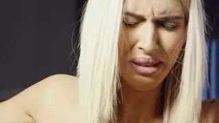 Babe, BDSM, Blonde Frauen, Brutaler Sex, Extremer Sex, Erniedrigung