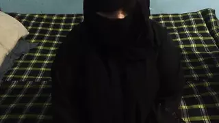 Saudi burka muslim Aunty Chudai dwara Indian ladki - desi