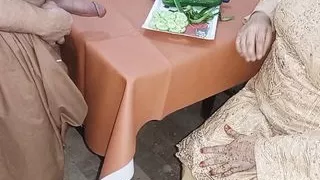 Biwi ne gand marany se kardia Mana to jamai raja ne sasuma ki tail laga k gand mardi # mother in law