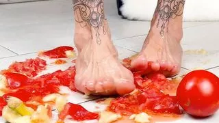 German Food Feet Crunch Fetisch porn with sexy student teen