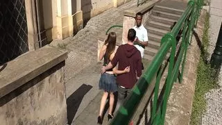 Meine Freundin finanziert unseren urlaub indem sie mit einem schwarzen fickt