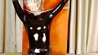 Fejira com Latex bondage and hood vibrator orgasm