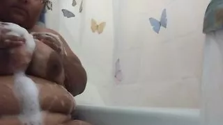 Pig takes a bath